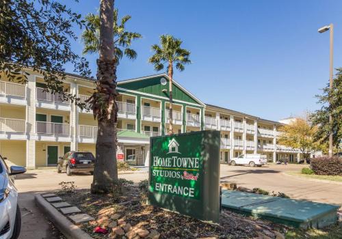 Fairbanks Hotel | HomeTowne Studios by Red Roof Houston - Northwest