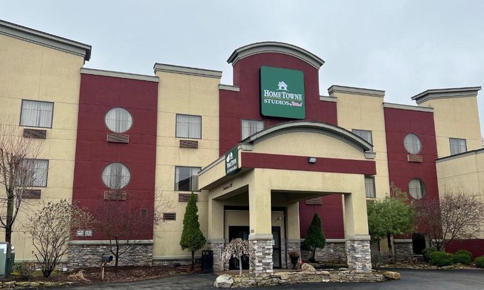 Washington Hotel | HomeTowne Studios & Suites Washington