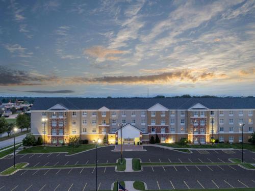 Cedar Rapids Hotel | Homewood Suites by Hilton Cedar Rapids-North