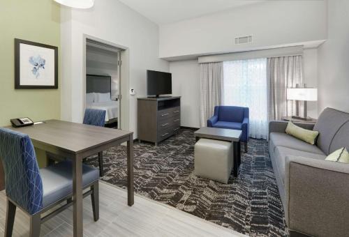 Chesterfield Hotel | Homewood Suites by Hilton Saint Louis-Chesterfield