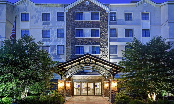 Eatontown Hotel | Homewood Suites by Hilton Eatontown