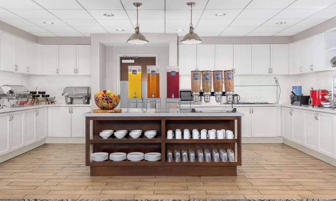 Troy Hotel | Homewood Suites by Hilton Detroit-Troy