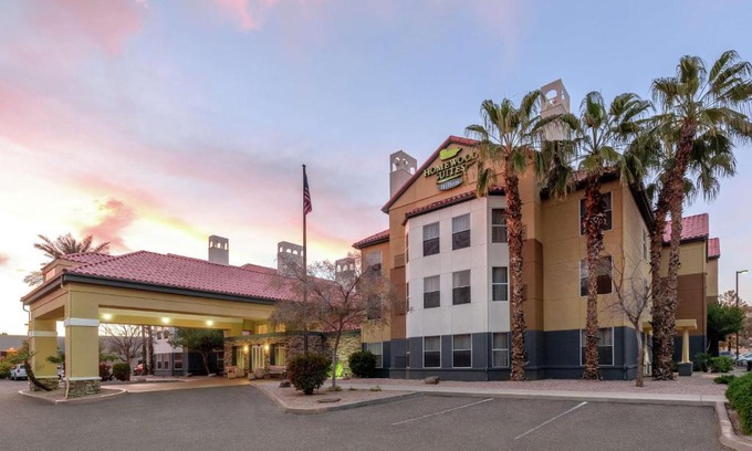 Chandler Hotel | Homewood Suites by Hilton Phoenix-Chandler