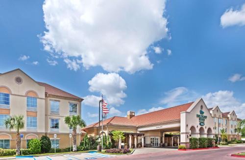 Bonanza Hotel | Homewood Suites Laredo at Mall Del Norte