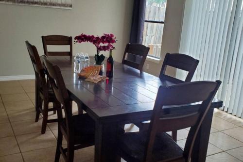Converse House | Homey 4br Home In Converse Near Airforce Base