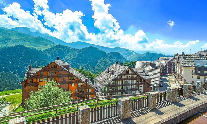 Frabosa Sottana Apartment | Homey apartment in the fantastic mountains of Piedmont.