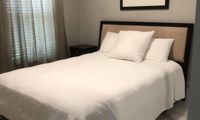 Ventura House | Homey Guest Apartment