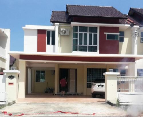 Miri House | HomezStay Airport Miri