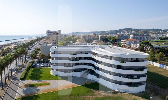 Montesilvano Apartment | Homiday - WaterFront Int. 7, Three Bedroom Beachfront Apartment