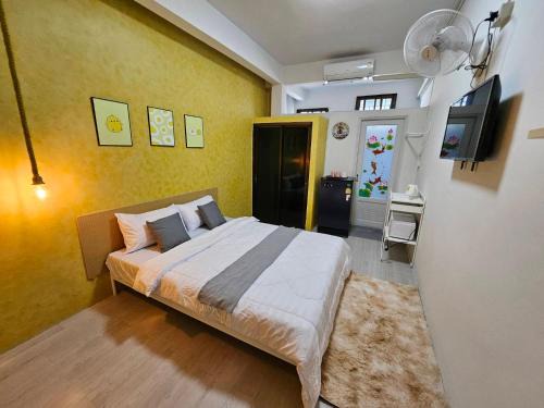 Nonthaburi Apartment | Hommie by De-A-Ga