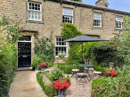 Eshton House | Honey Cottage