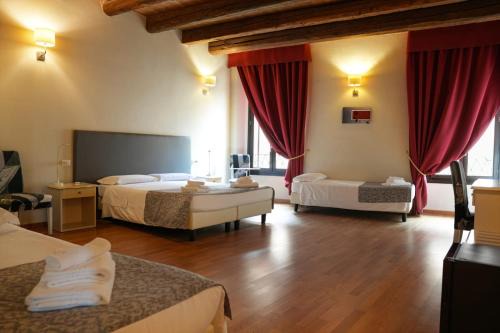 Ferrara Historic Centre Bed & Breakfast | Honey Rooms Ferrara