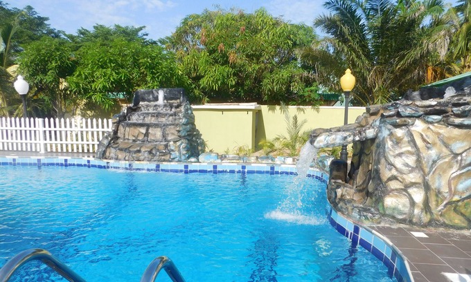 Orimedu Hotel | Honeyland Beach Resort