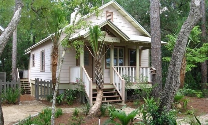 Steinhatchee Cottage | Honeymoon Cottage Steinhatchee Landing Resort