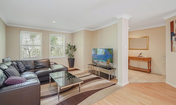 Wickham House | Honeysuckle Townhouses Seafarers