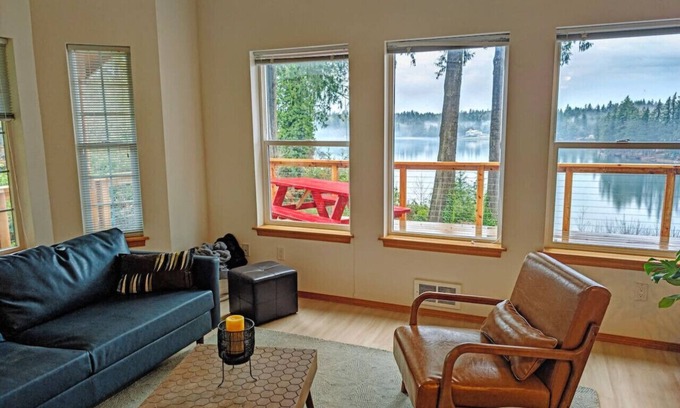 Shelton House | Hood Canal Waterfront - Olympic Peninsula