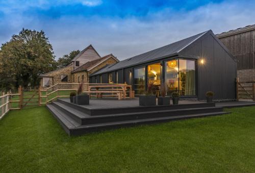 Bridport House | Hoods