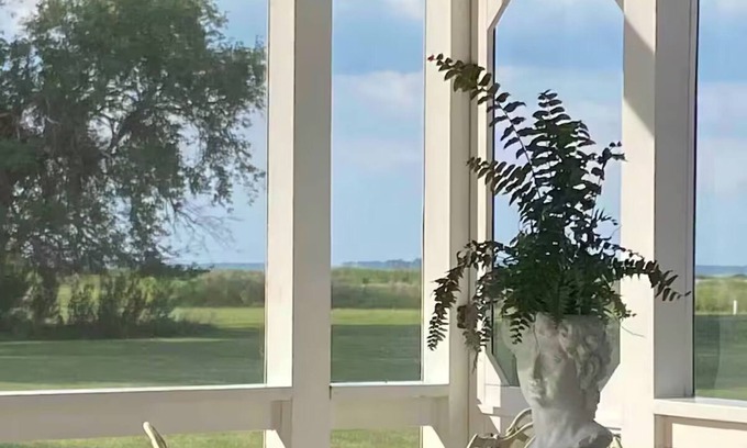 Fishing Creek House | Hoopers Island Victorian with 360 Water Views - experienced host