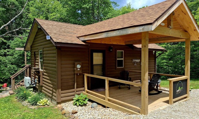 Freetown Cabin | Hoosier National Hideaway