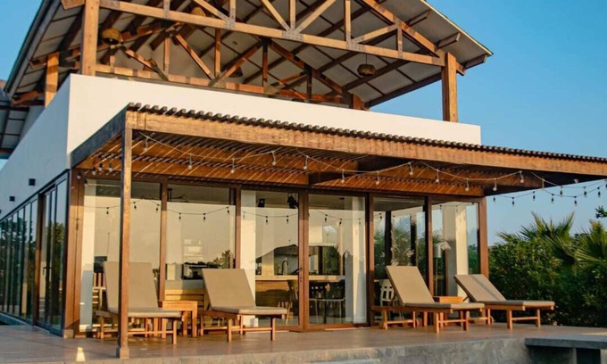 Ica Villa | HOP BALI: Lagoon & Beach Escape in Chincha