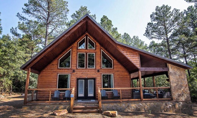 Pickens Cabin | Hope & Anchor - Broken Bow/Hochatown - 3bd