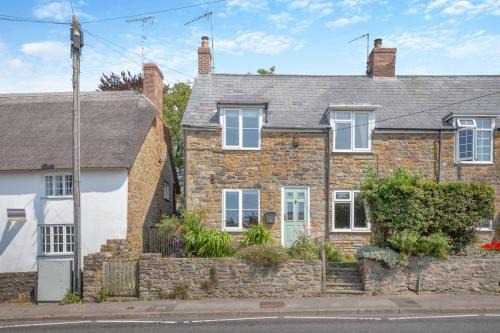 Chideock House | Hope Cottage - Chideock