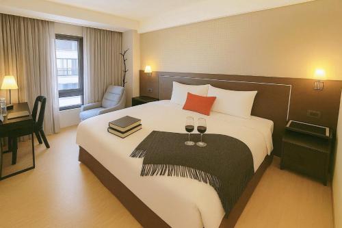Songshan Hotel | HopeCity MinSheng Hotel