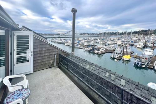 Historic Bayfront Apartment | Horizon Hideout C202 and 302