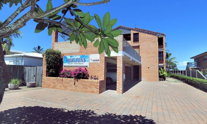 Bargara House | Horizons 3-16 Miller Bargara