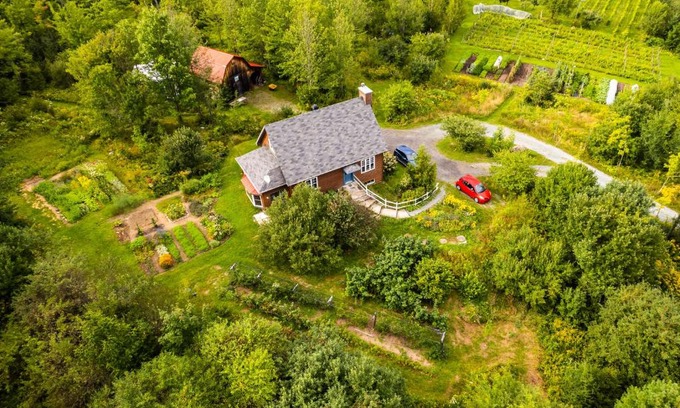 Austin Ski Chalet | Hors Champs