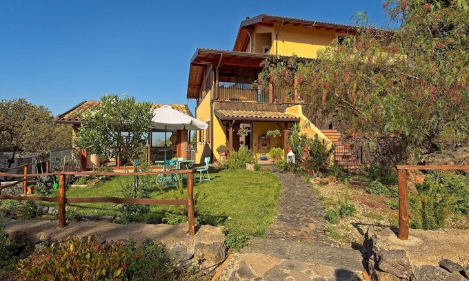 Ragalna Villa | Horse House, Etna volcano, relax and quiet