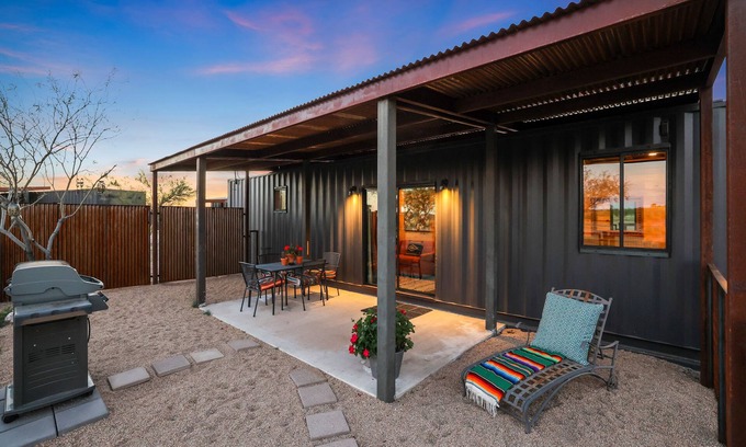 Wickenburg House | Horses and Dogs Welcome! Container Dwelling
