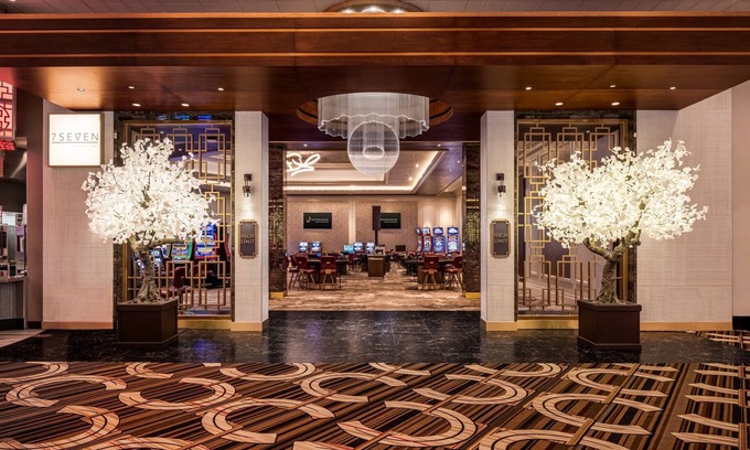 Westlake Hotel | Horseshoe Lake Charles