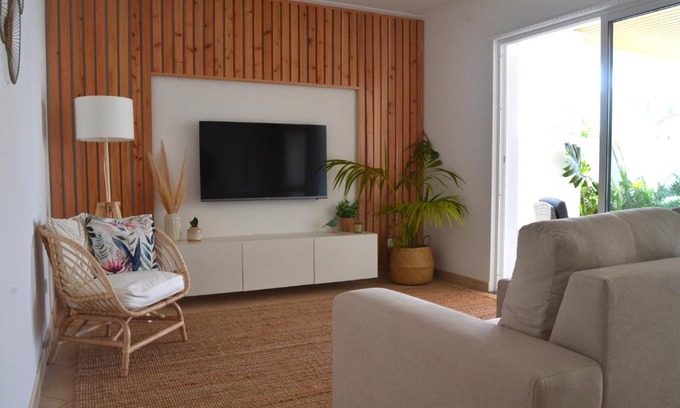 Horta Apartment | Horta la Vita