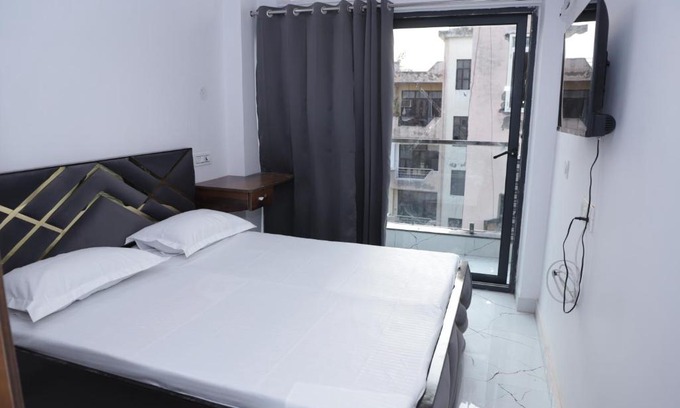 New Delhi House | Host Inn delhi