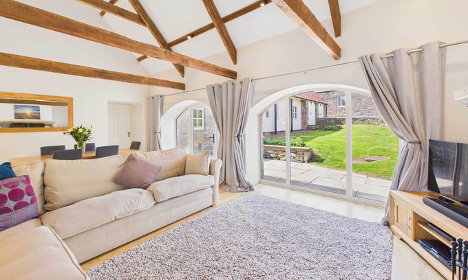 Belford House | Host & Stay | Blue Barn