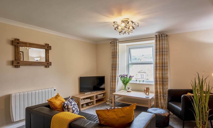 Eastgate Apartment | Host & Stay | Chapel Race - Low Force