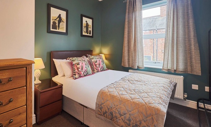 North Bitchburn House | Host & Stay | Laburnum Road