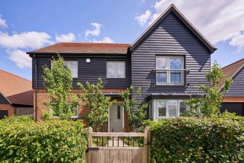 Winchester House | Host & Stay - Maison de Cobbe