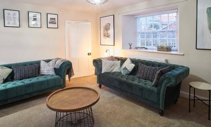 Lythe House | Host & Stay | Middle Farmhouse