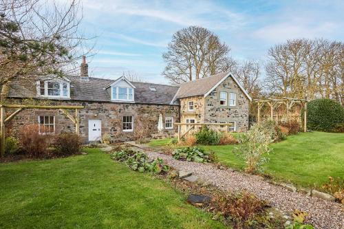 Newton by the Sea House | Host & Stay - Newton Cottage