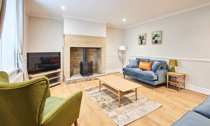 South Charlton House | Host & Stay | Porter Cottage