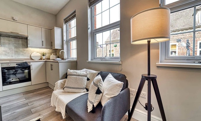 Worcester Condo | Host & Stay | Taylor Apartment