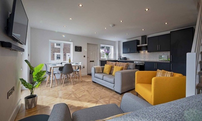 Beadnell House | Host & Stay | The Bach