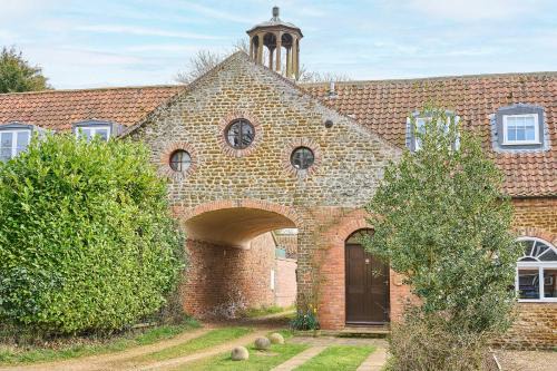 Snettisham House | Host & Stay - The Clock Tower
