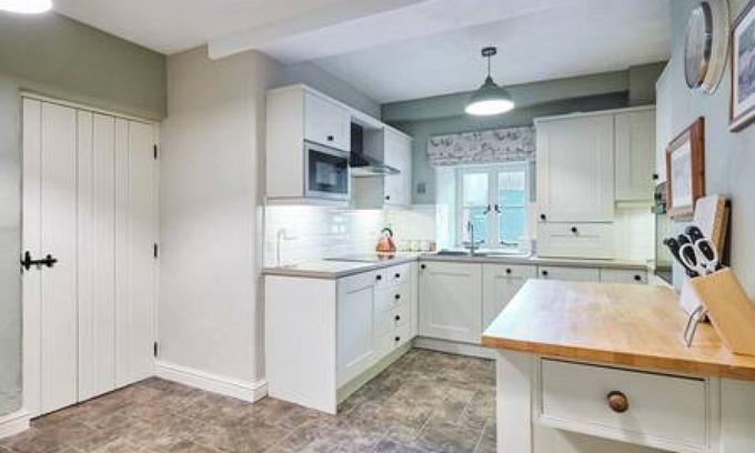 Peterlee House | Host Stay The Farmhouse
