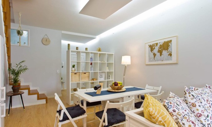 Uniao de Freguesias do Centro Apartment | Host Wise - Charmy Sunny Duplex | City Center