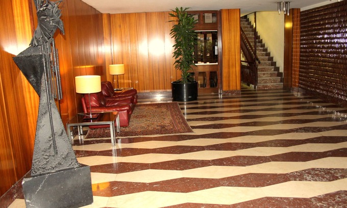 La Nova Esquerra de l'Eixample House | Hostal Aslyp 114