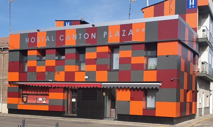 Hospital de Orbigo House | Hostal Canton Plaza