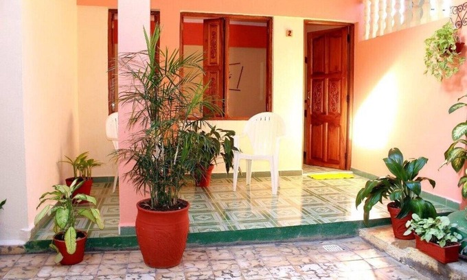 Moron House | Hostal Casa Frank MORON